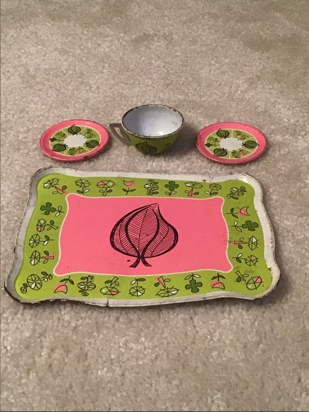 4  Piece Vintage Children’s Play Tea Set, Pink/Green